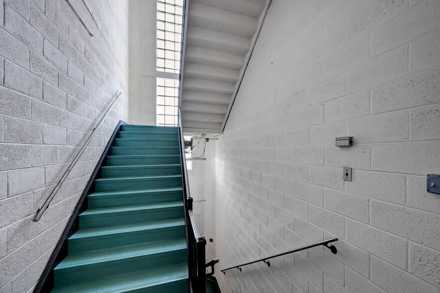 More Photos Of 301 Delaware Ave, Olyphant Office For Sale