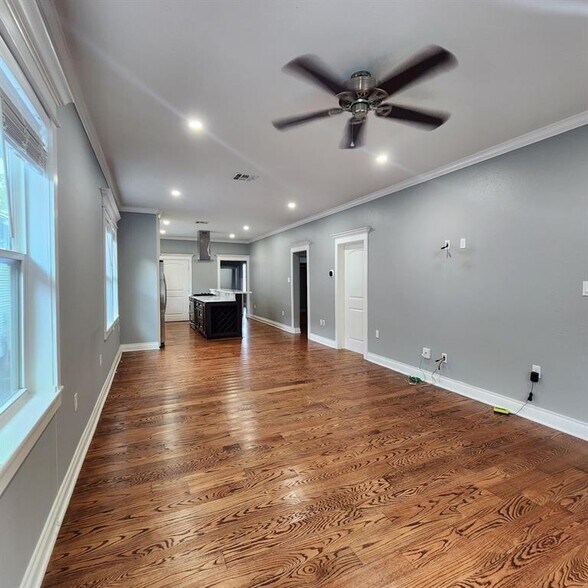 More Photos Of ,  Unknown For Sale