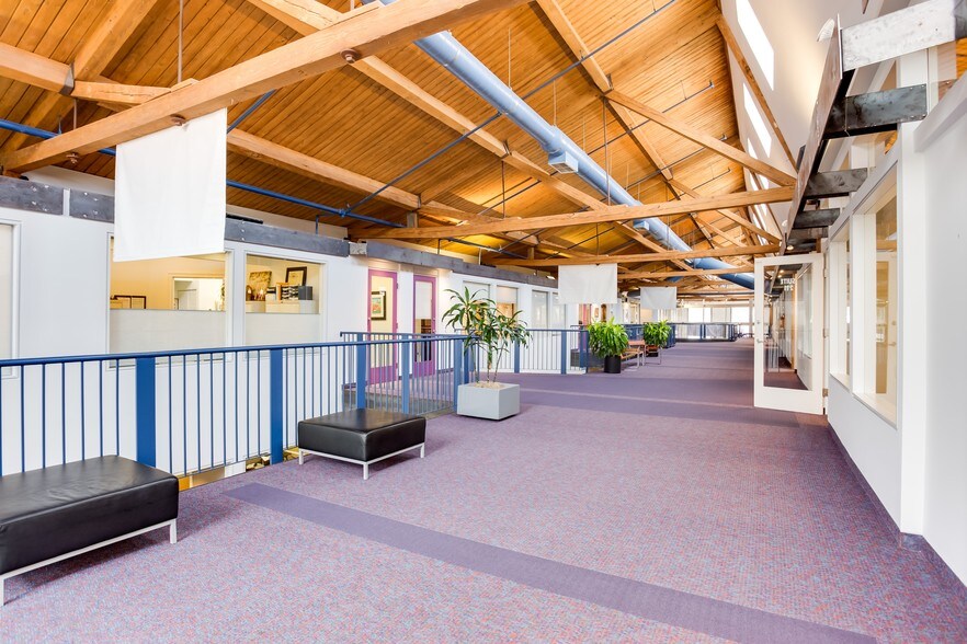 More Photos Of 725 Jackson St, Fredericksburg Office For Lease