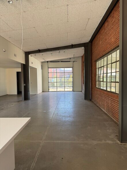 More Photos Of 124 NW 12th St, Oklahoma City Office For Lease