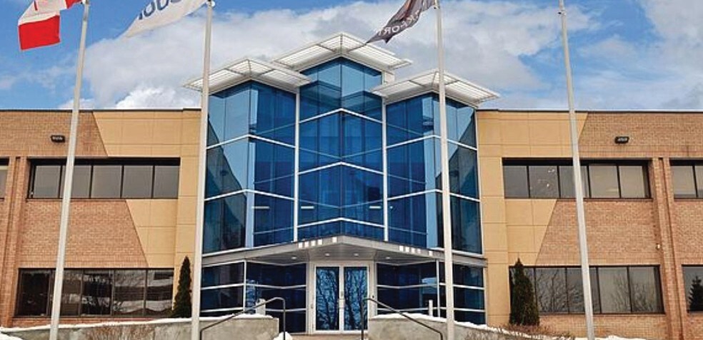 More Photos Of 55 Renfrew Dr, Markham Office For Sale