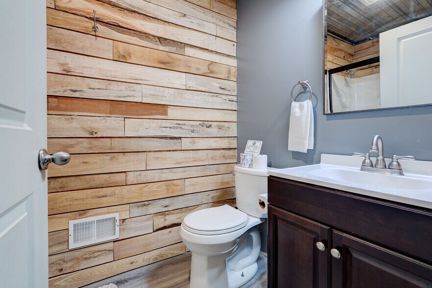 More Photos Of 5685 County Road 33, Canandaigua Specialty For Sale