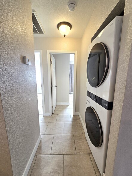 More Photos Of 4300 N Lamont St, Las Vegas Apartments For Sale