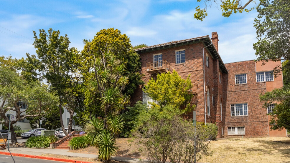 Primary Photo Of 2510 Le Conte Ave, Berkeley Apartments For Sale