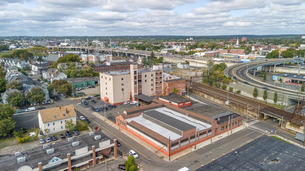 More Photos Of 275 Warren St, Bridgeport Warehouse For Sale