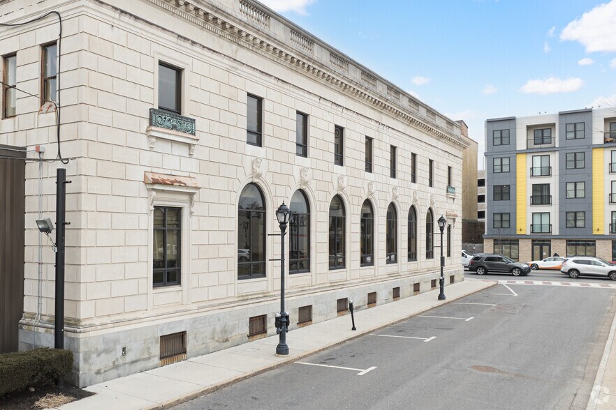 More Photos Of 74 Concord St @ 15 Park St, Framingham Office For Sale