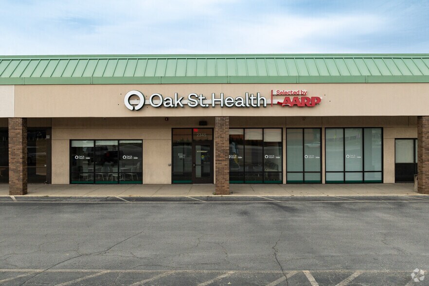 More Photos Of 2301-2585 S MacArthur Blvd, Springfield General Retail For Sale