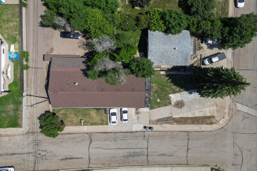 More Photos Of 304 10th Ave NW, Mandan Multifamily For Sale