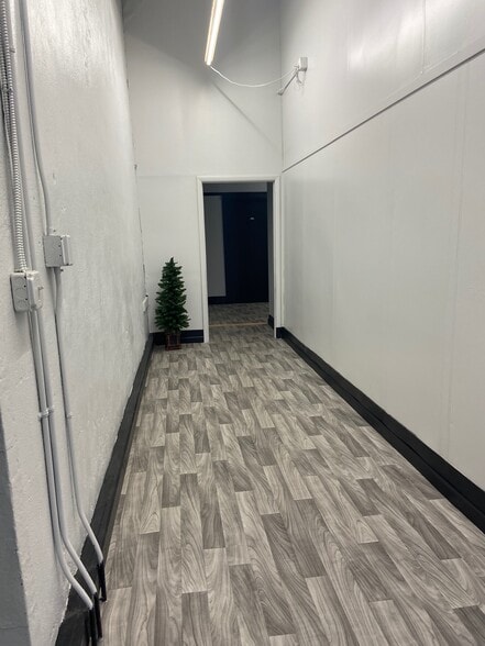More Photos Of 831 Broad St, Utica Manufacturing For Lease