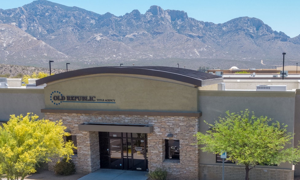 More Photos Of 2506 E Vistoso Commerce Loop, Tucson Medical For Lease