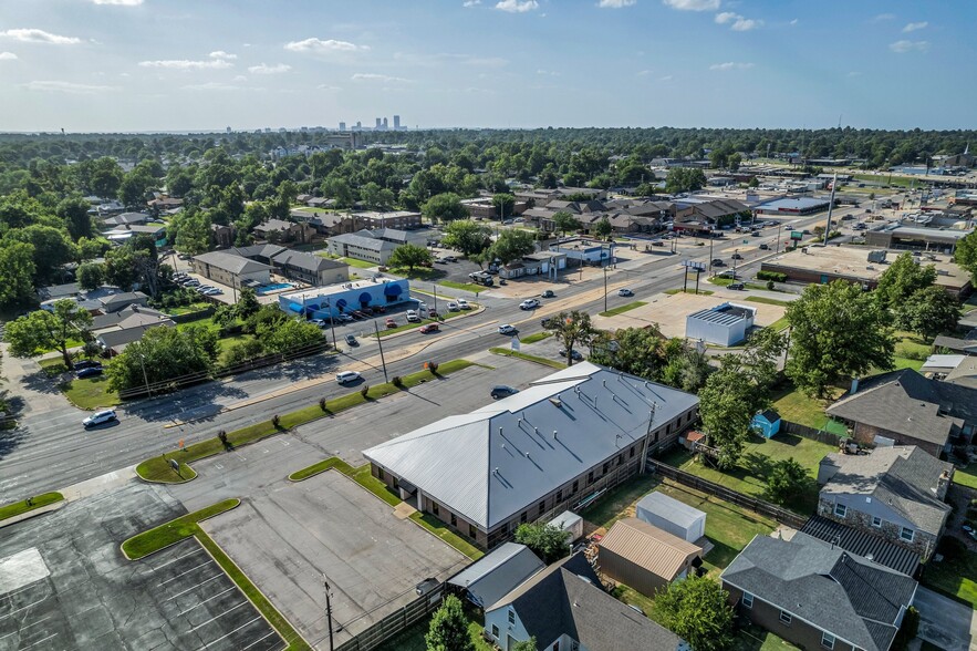 Primary Photo Of 3311-3315 S Yale Ave, Tulsa Office For Sale