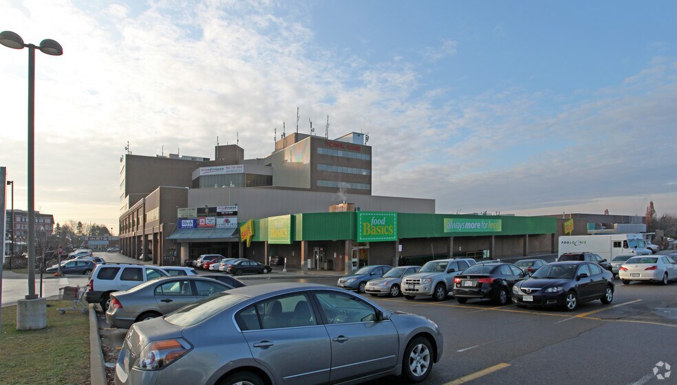 More Photos Of 300 John St, Markham Unknown For Lease