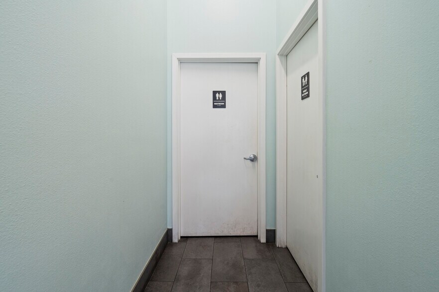 More Photos Of 1024 Highway A1A, Satellite Beach General Retail For Sale