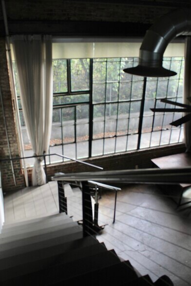 More Photos Of 949 W Marietta St NW, Atlanta Office For Lease