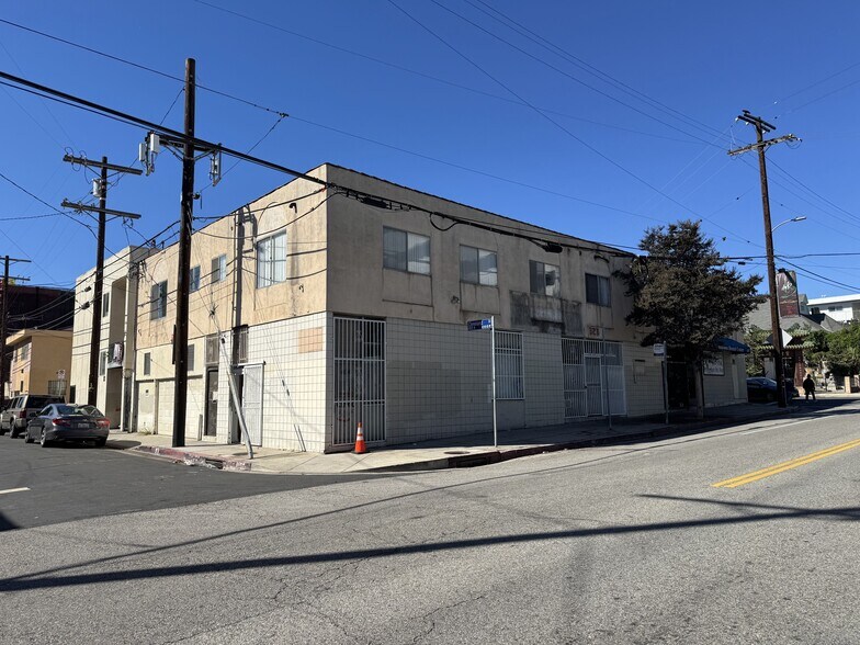 More Photos Of 630 W College St, Los Angeles Light Distribution For Sale