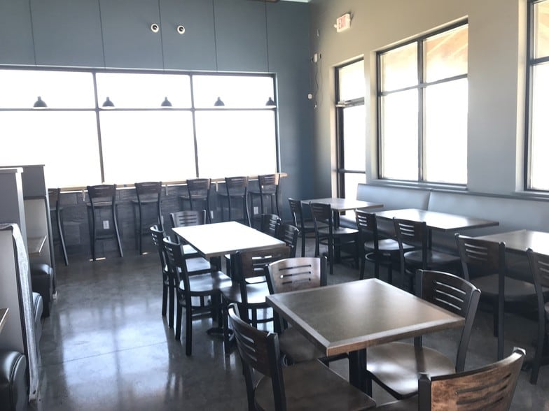 More Photos Of 3743 Frankford Rd, Dallas Restaurant For Lease