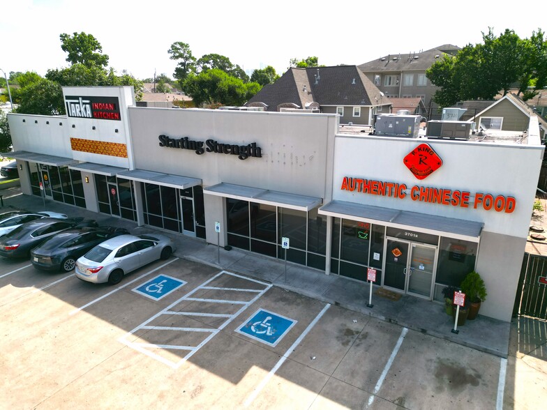 More Photos Of 3701 S Shepherd Dr, Houston Unknown For Lease