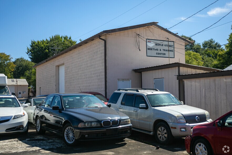 More Photos Of 143 Maple St, Decatur Industrial For Sale