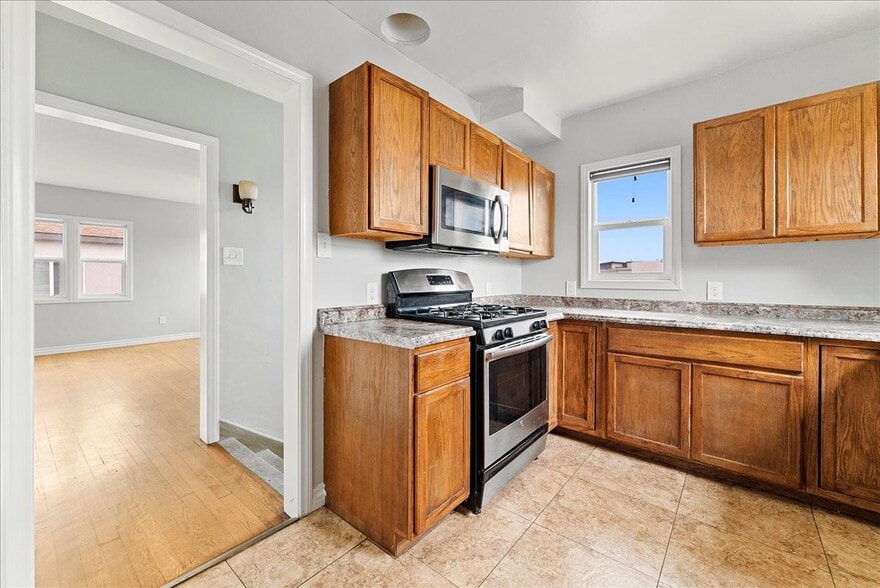 More Photos Of 622 S Pacific Coast Hwy, Redondo Beach Apartments For Sale
