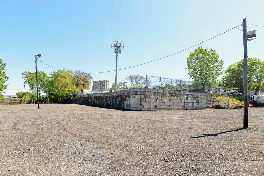 More Photos Of 5401 Tonnelle Ave, North Bergen Land For Lease