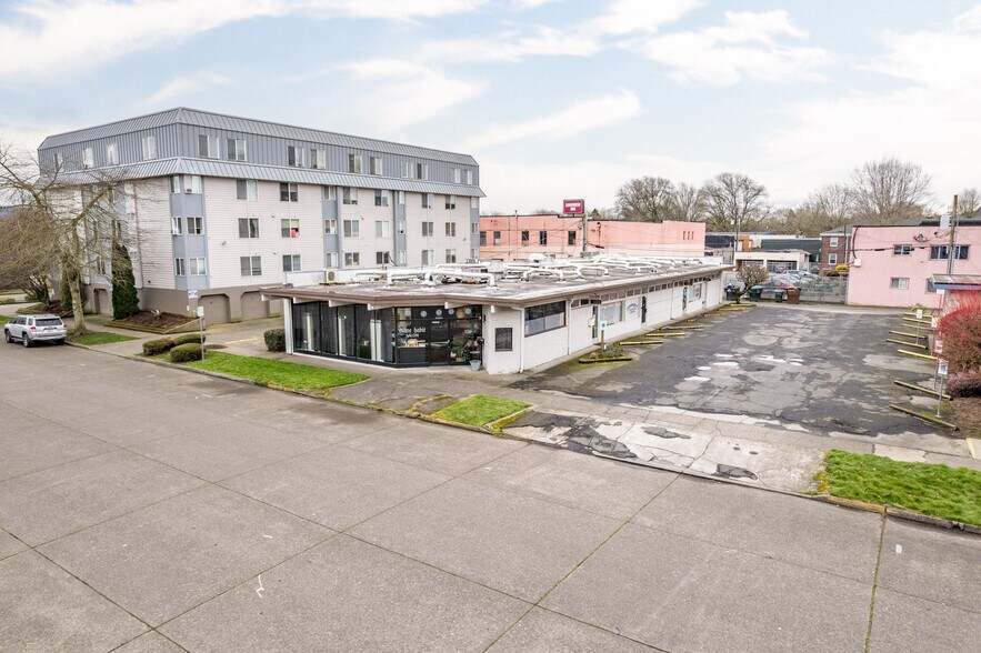 More Photos Of 1221-1227 17th Ave, Longview Loft Creative Space For Sale