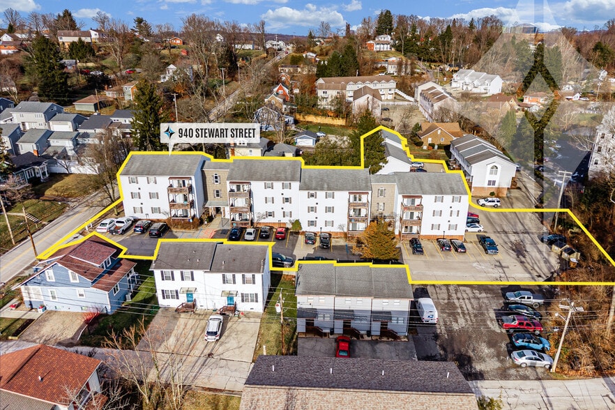 More Photos Of 940 Stewart St, Morgantown Apartments For Sale
