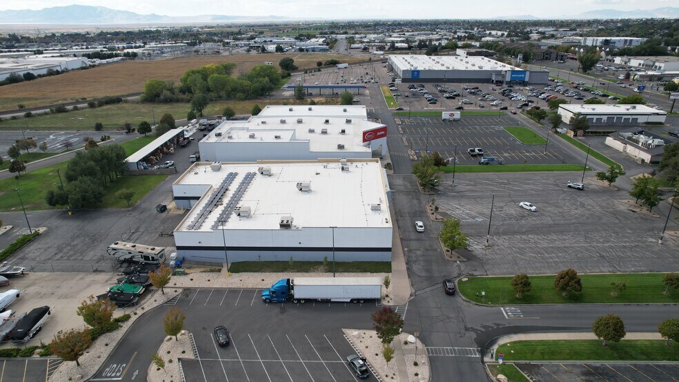 More Photos Of 859 W Hill Field Rd, Layton Freestanding For Sale