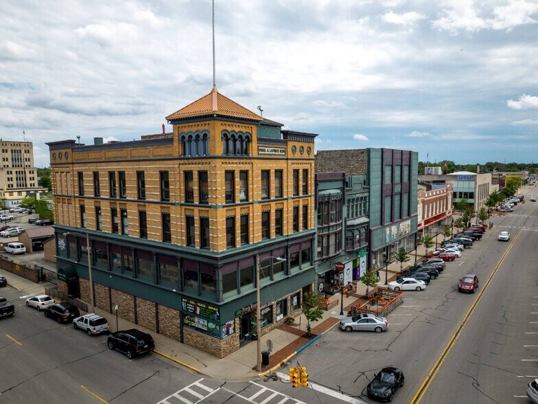 More Photos Of 816-822 Washington Ave, Bay City Office Residential For Sale