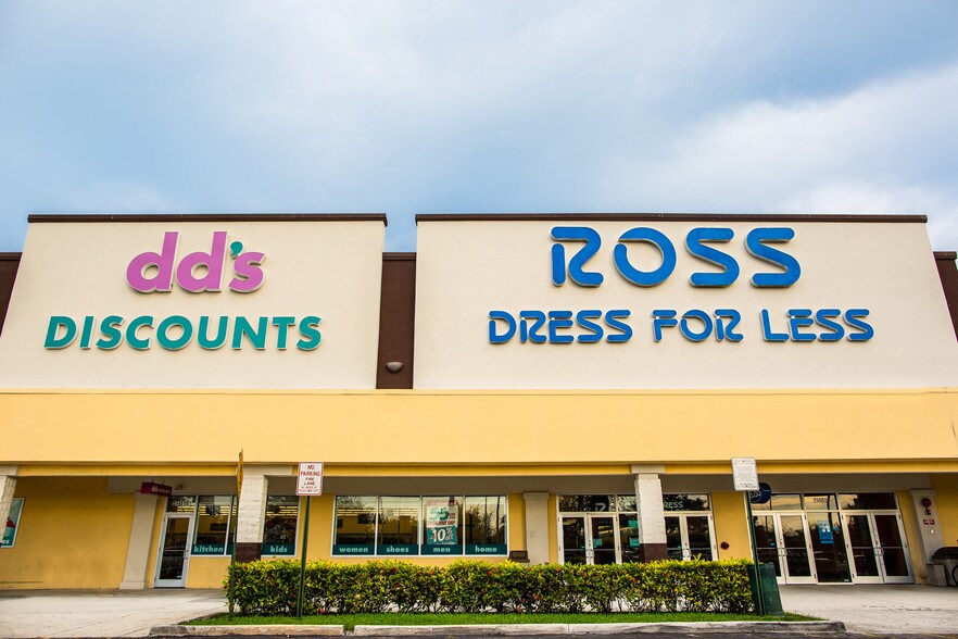 More Photos Of 21301-21495 NW 2nd Ave, Miami Unknown For Lease