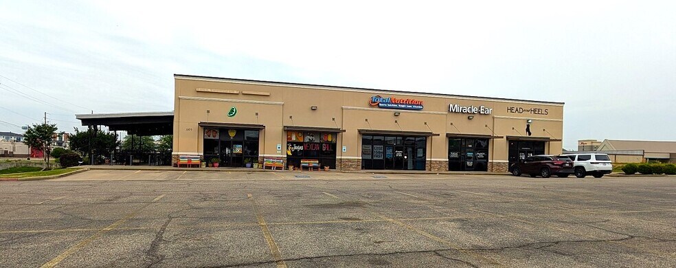 Primary Photo Of 1009 Wal St, Longview General Retail For Sale