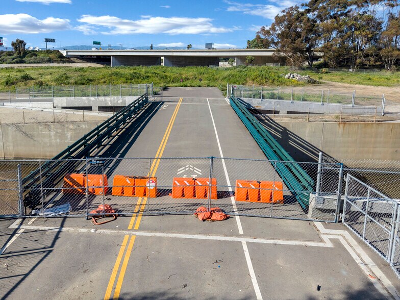 More Photos Of 5000 S Beethoven St, Los Angeles Land For Lease