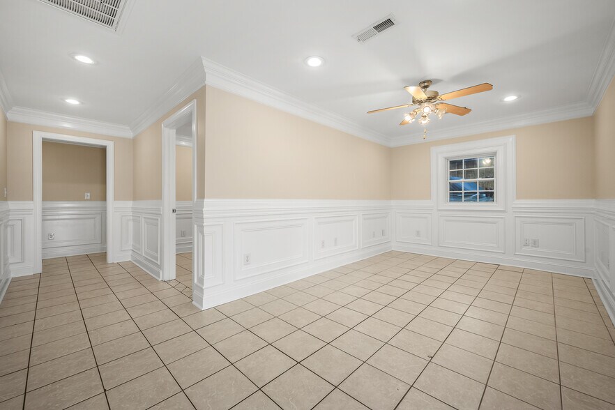 More Photos Of 117 Prince St, Shelbyville Specialty For Sale