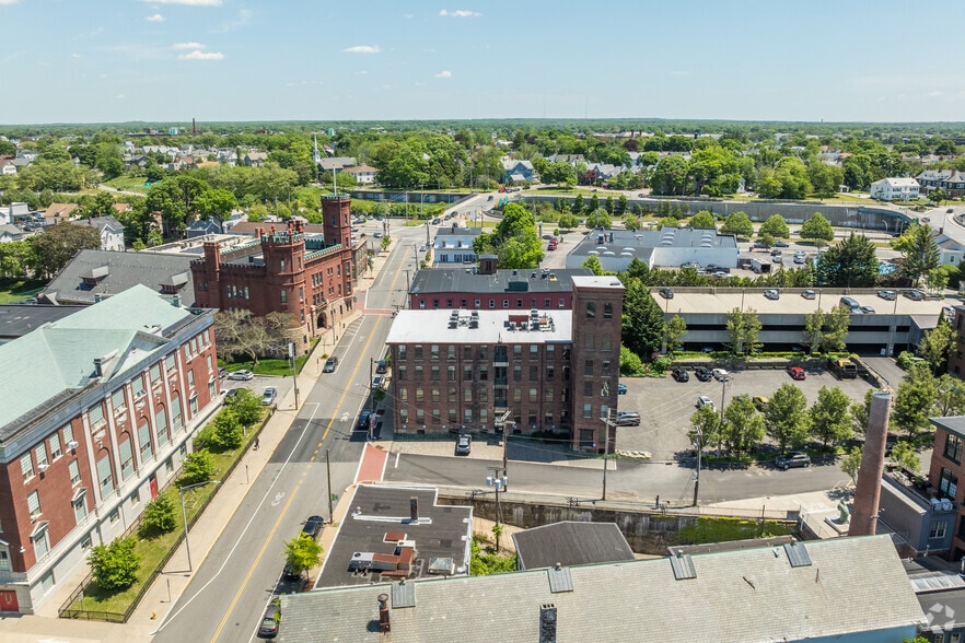 More Photos Of 161 Exchange St, Pawtucket Office For Lease