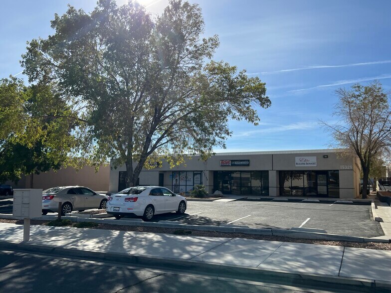 More Photos Of 15329 Bonanza Rd, Victorville Showroom For Lease