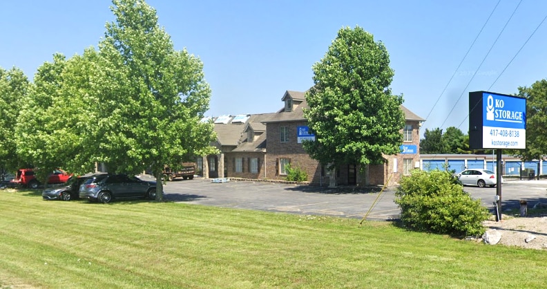 More Photos Of 104-112 White Rock Rd, Billings Specialty For Lease