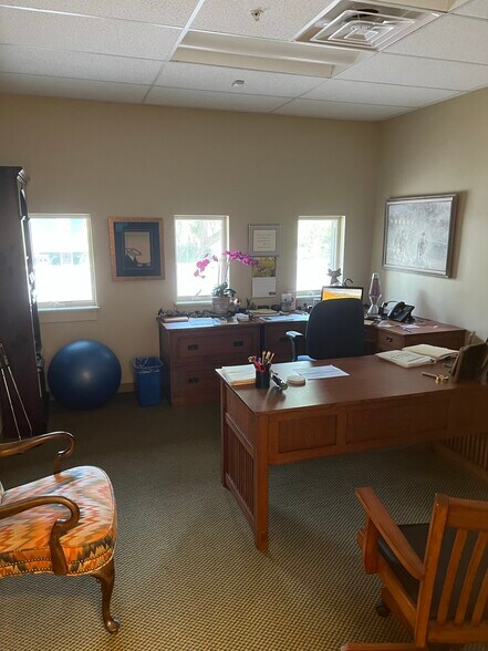 More Photos Of 1354 N Laura St, Jacksonville Coworking Space
