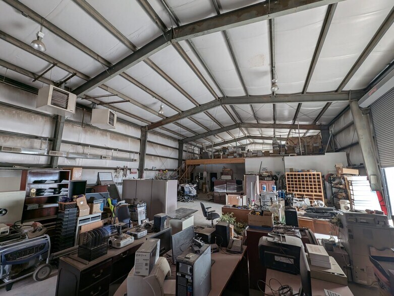 More Photos Of 8000 Escobar Dr, El Paso Land For Lease