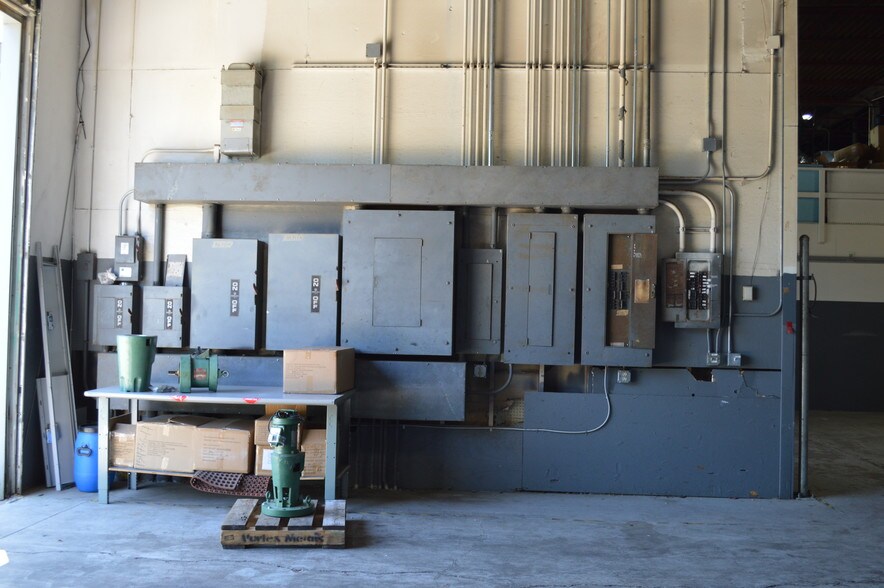 More Photos Of 4130 Senator St, Memphis Warehouse For Lease