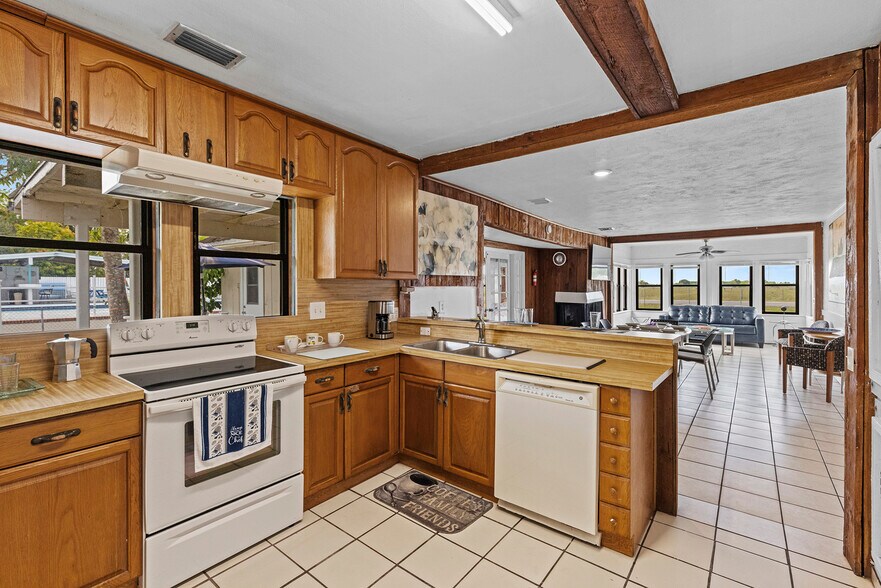 More Photos Of 14601 Orange Ave, Fort Pierce Specialty For Sale