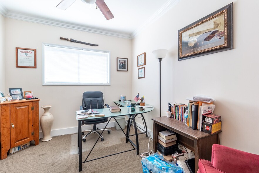 More Photos Of 10335 La Tuna Canyon Rd, Sun Valley Schools For Sale