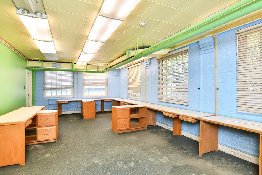 More Photos Of 429 N Main St, Greenville Office Residential For Sale
