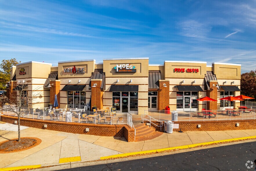 More Photos Of 44630 Waxpool Rd, Ashburn Unknown For Lease