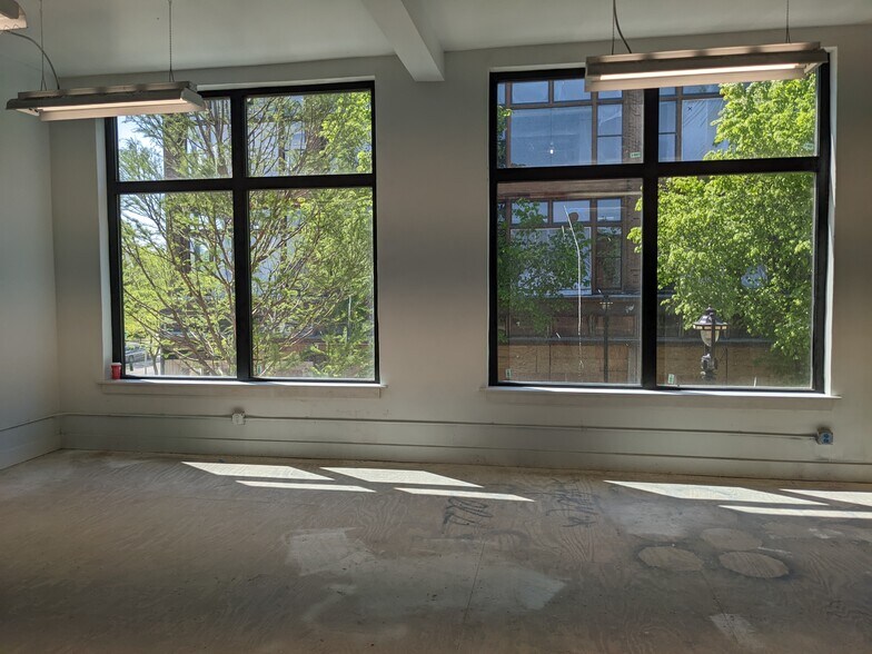 More Photos Of 2201-2209 N Dr. Martin Luther King Jr Dr, Milwaukee Loft Creative Space For Lease