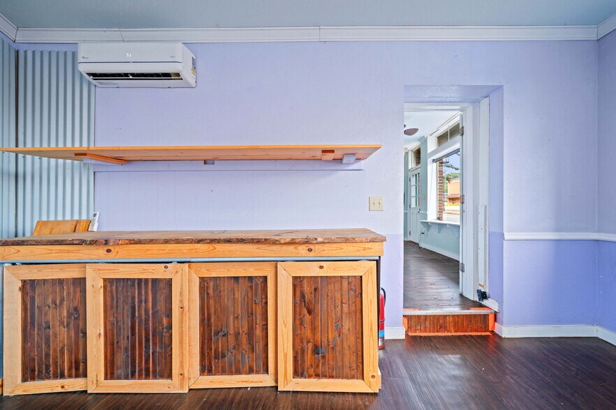 More Photos Of 108 N Main St, Ellijay Storefront Retail Residential For Sale