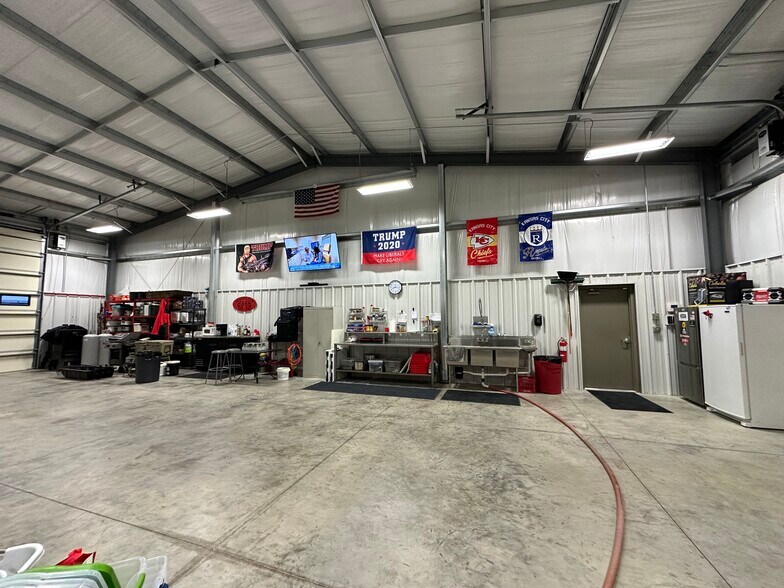 More Photos Of 5218 7th st, Great Bend Warehouse For Sale