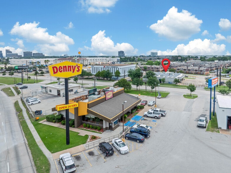 More Photos Of 12036 Airline Dr, Houston Medical For Sale