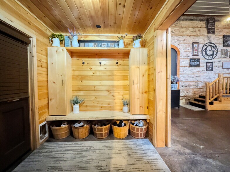 More Photos Of 201 State St, Luther Specialty For Sale