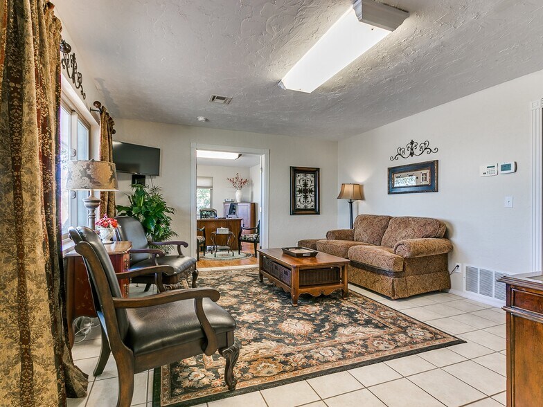 More Photos Of 16446 NE 23rd St, Choctaw Office Residential For Sale