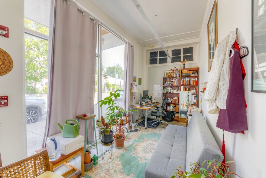 More Photos Of 2259 Young Ave, Memphis Apartments For Sale