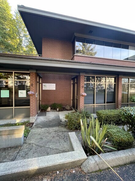 More Photos Of 15419 NE 20th St, Bellevue Medical For Sale